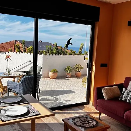 Jacaranda Stylish Ambiance With Volcano And Ocean Views * Такоронте